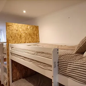 Now Bastidor Jovial Hostel Lisbon